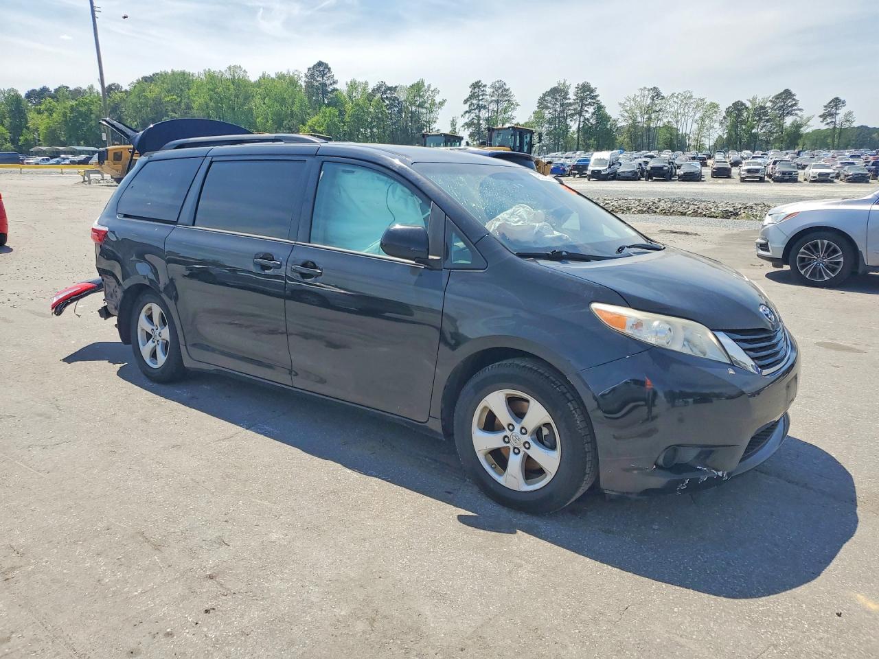 Toyota Sienna Le