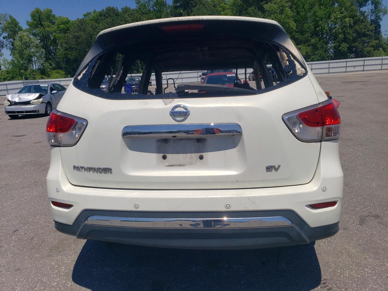 Nissan Pathfinder Sv