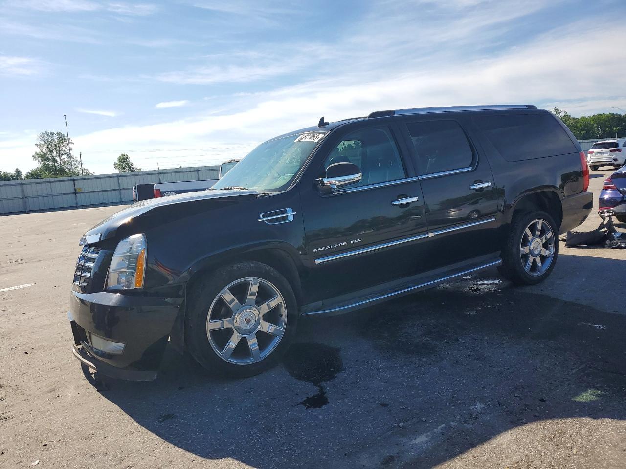 Salvage Cadillac Escalade Image