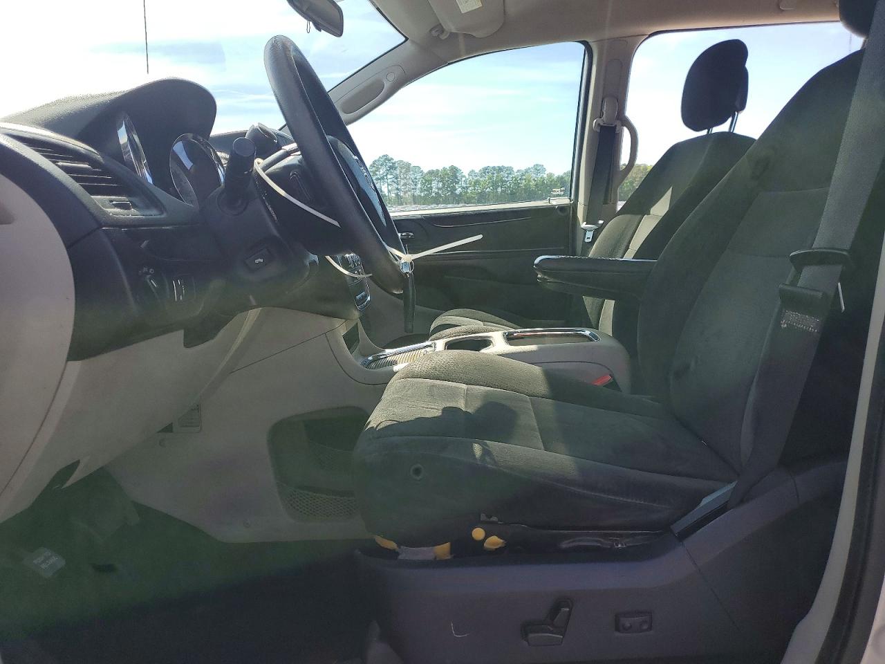 Dodge Caravan Sxt