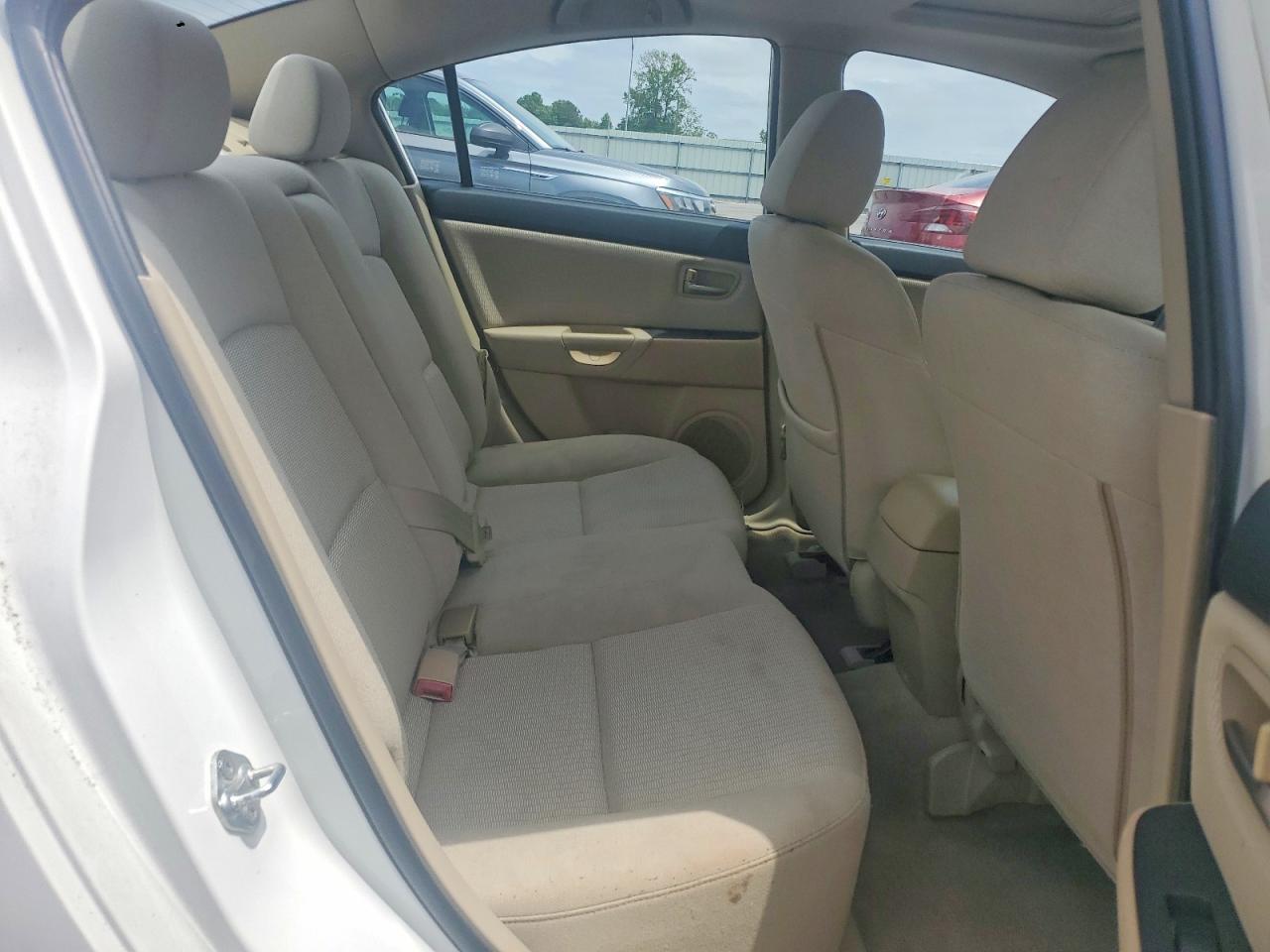 Mazda 3 I