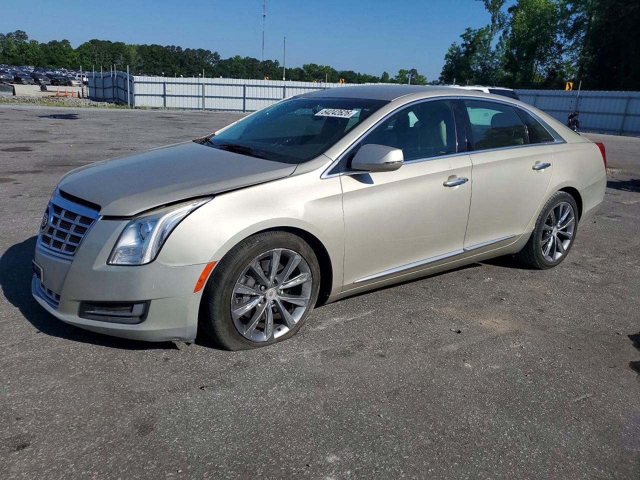 Salvage Cadillac XTS Image