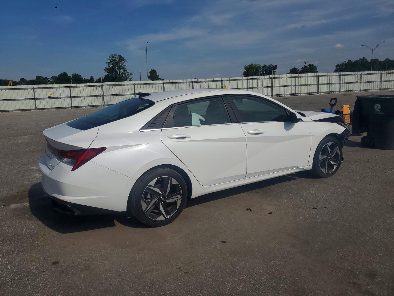 Hyundai ELANTRA Limited