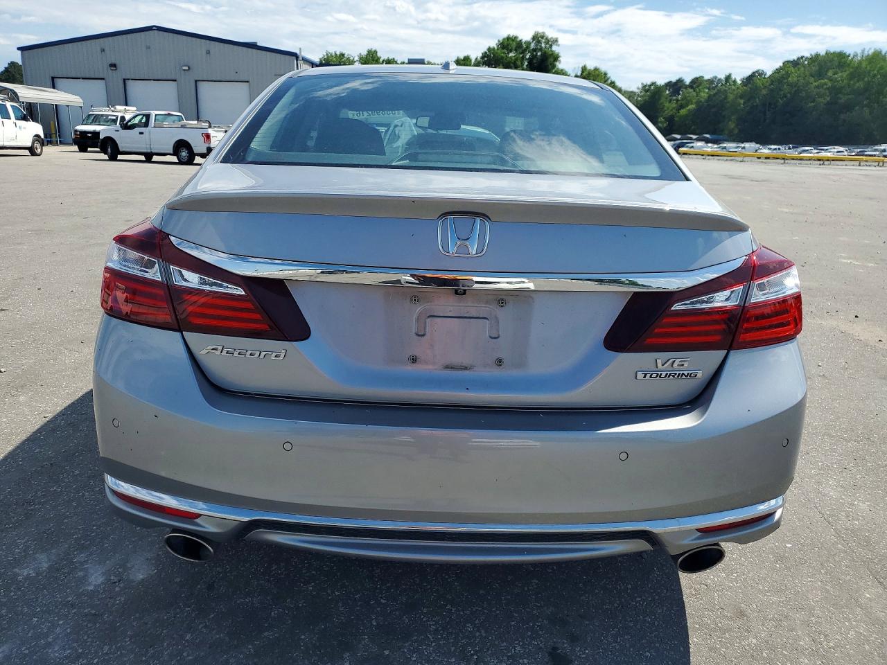 Honda Accord Touring