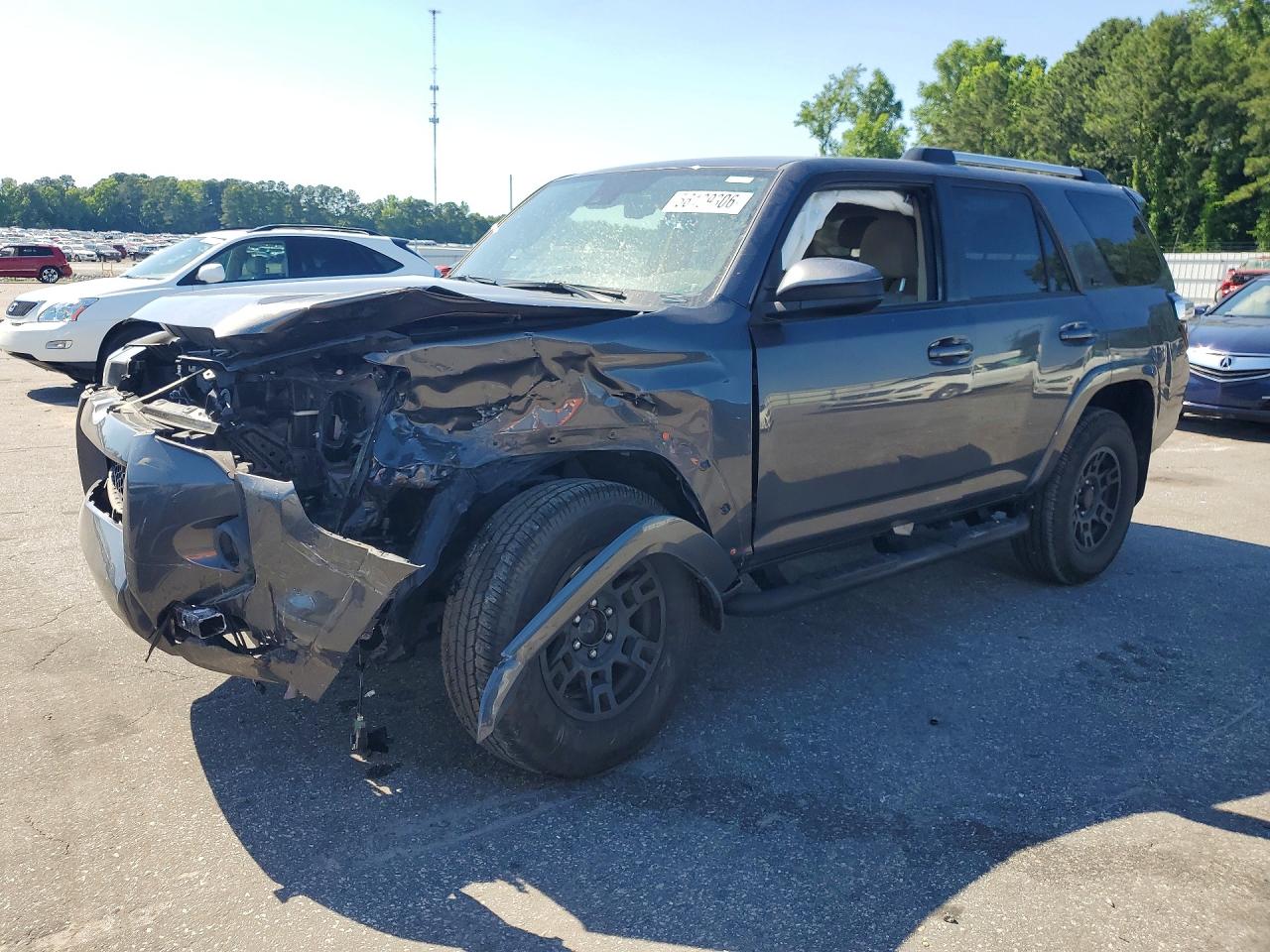 Salvage Toyota 4Runner Image