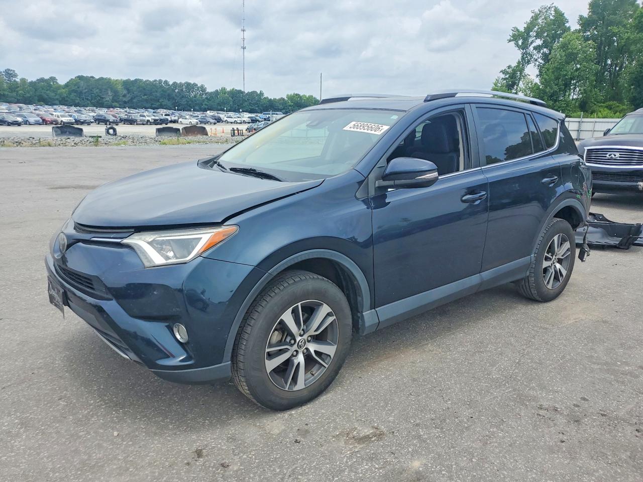 Salvage Toyota RAV4 Image