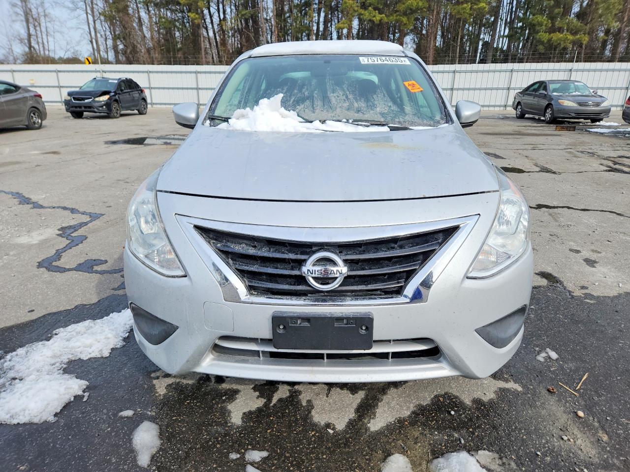 Nissan Versa S