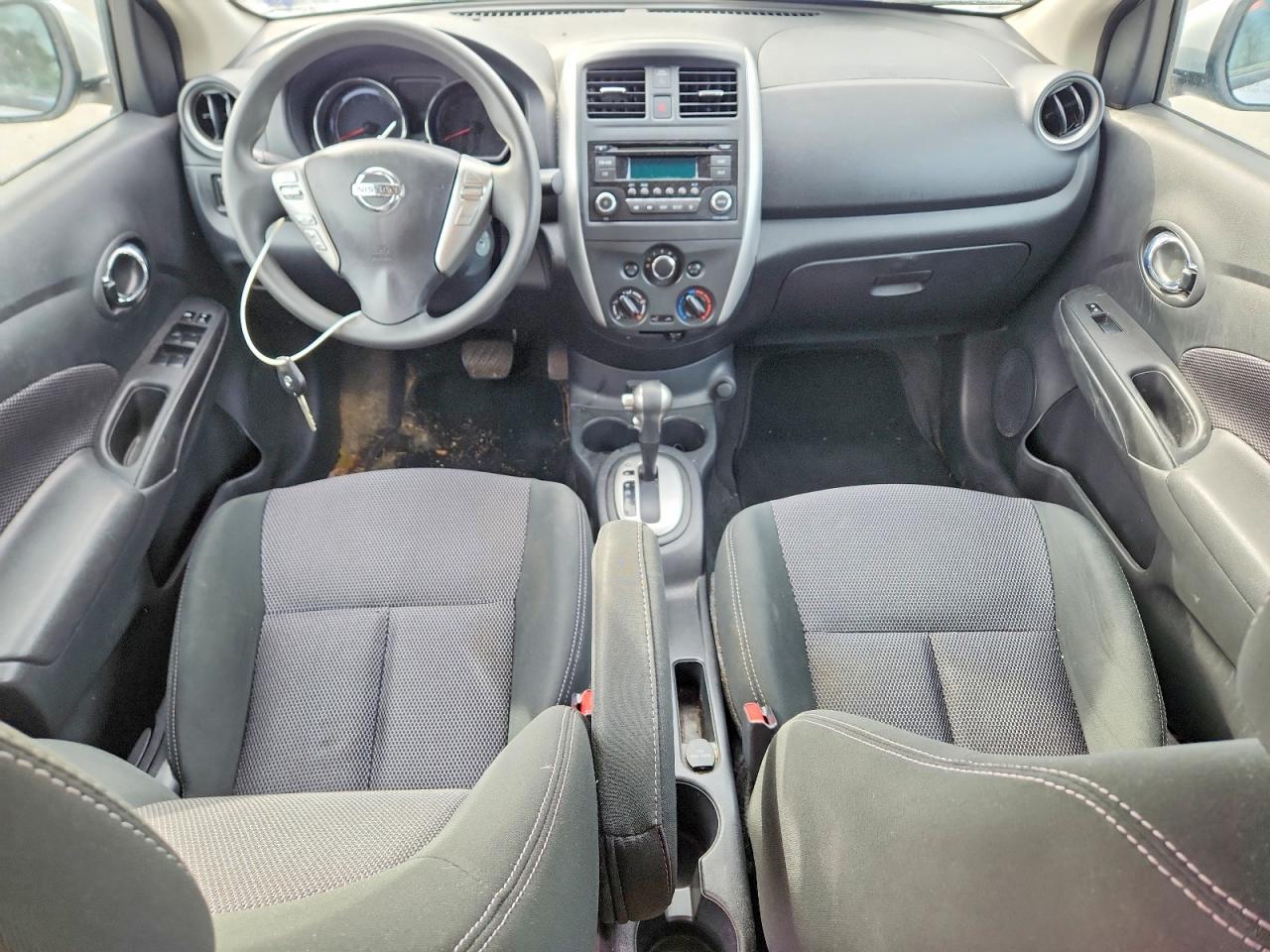 Nissan Versa S
