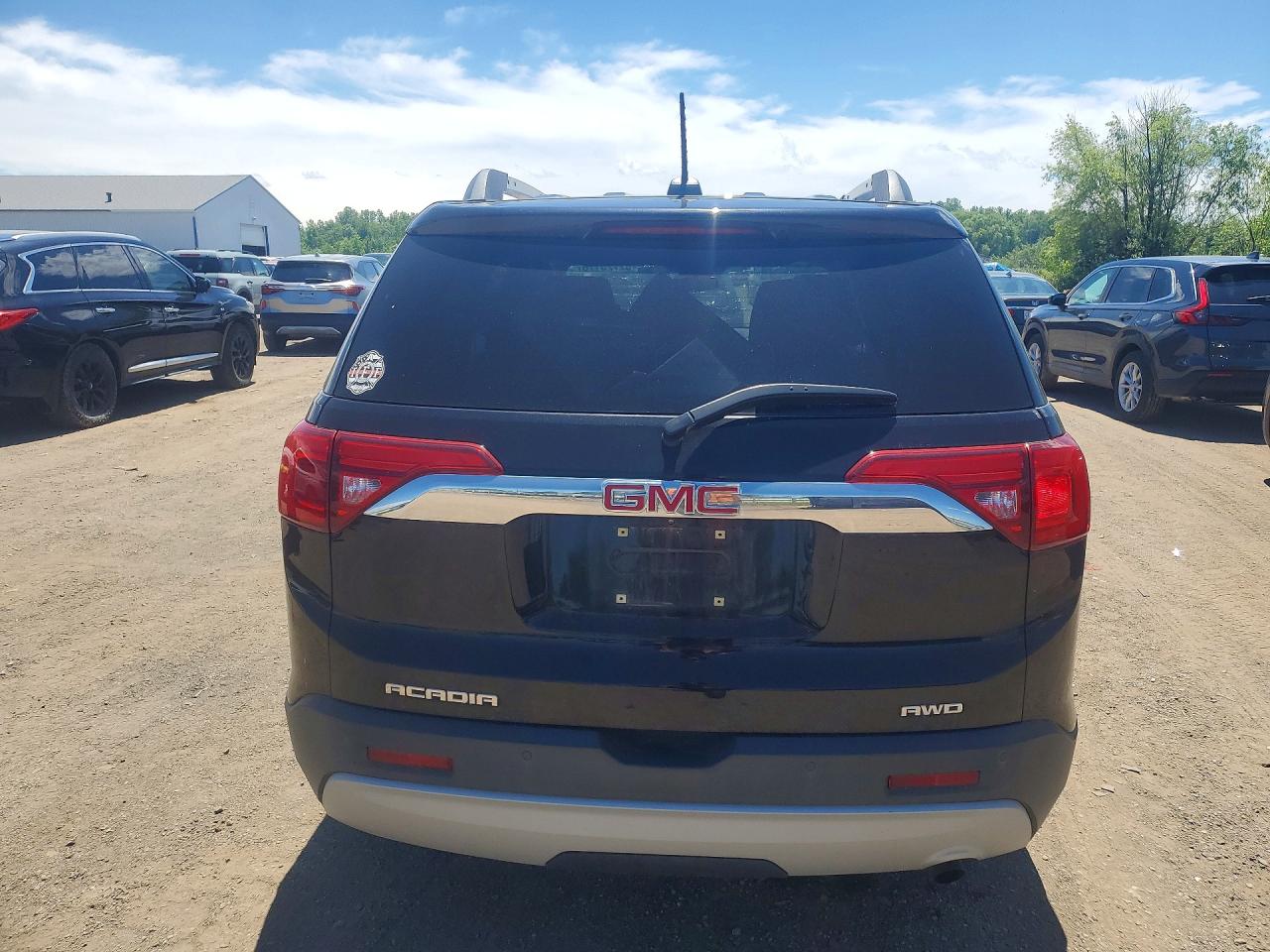 GMC Acadia
