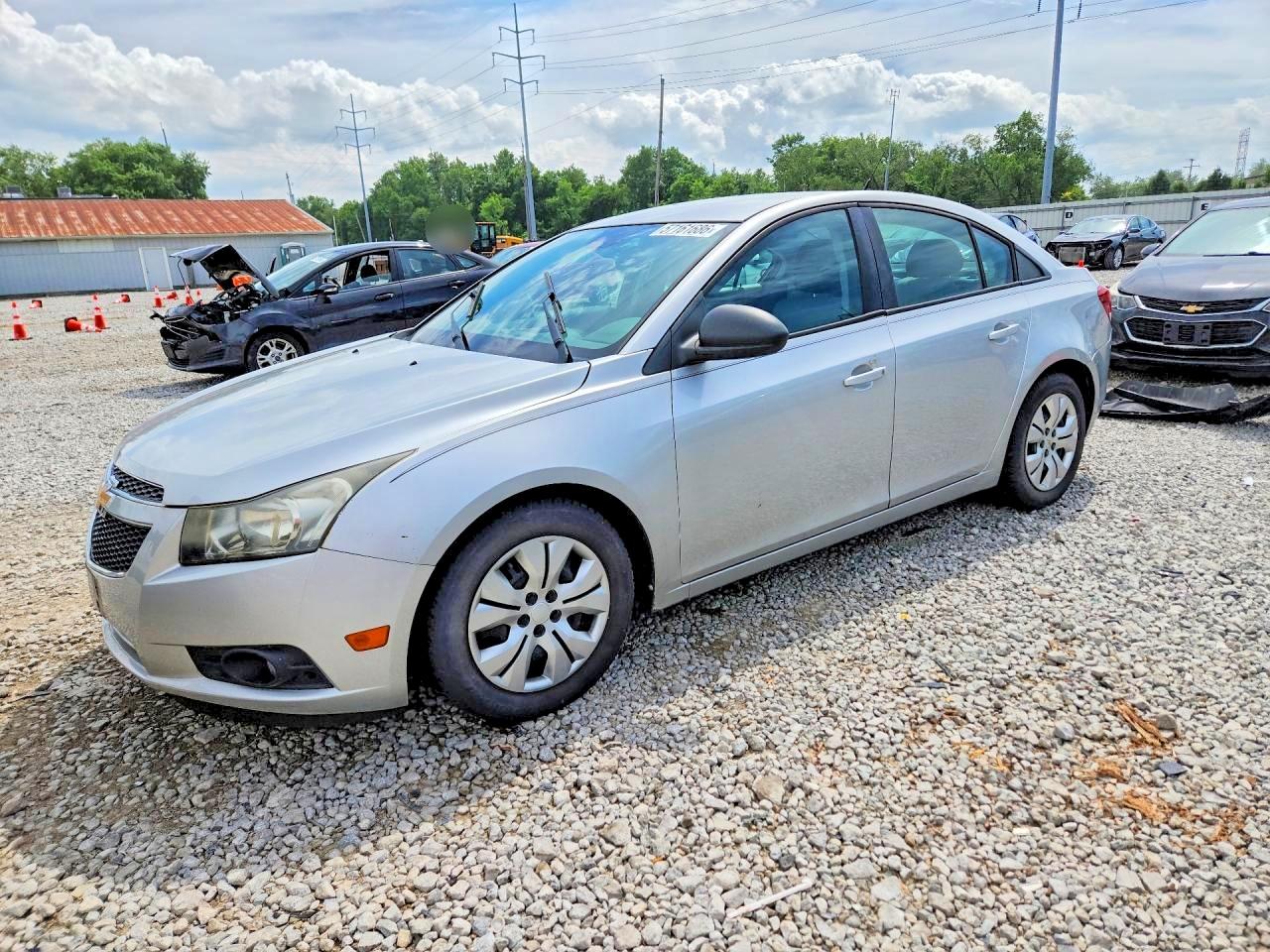 Salvage Chevrolet Cruze Image