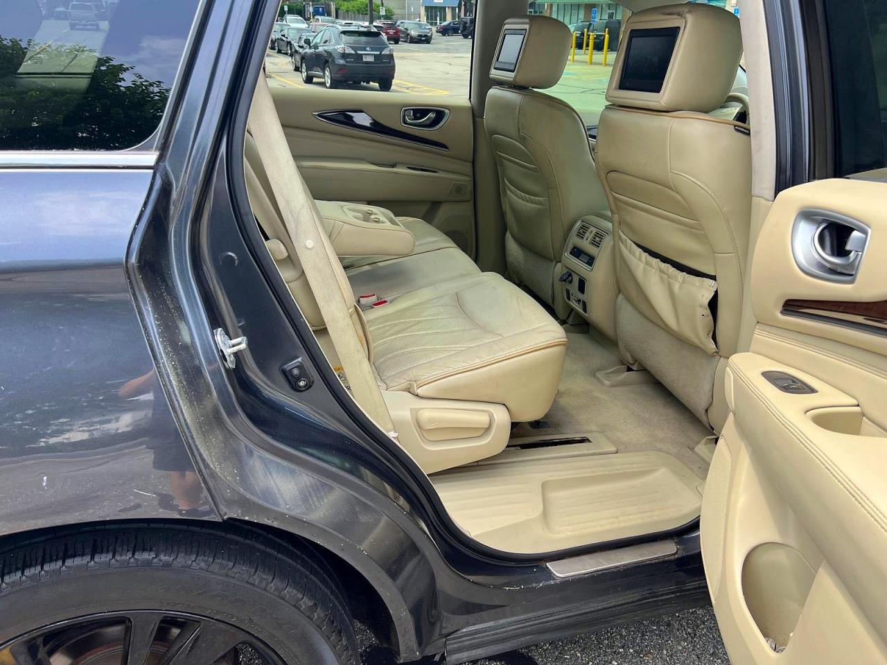 INFINITI Qx Base