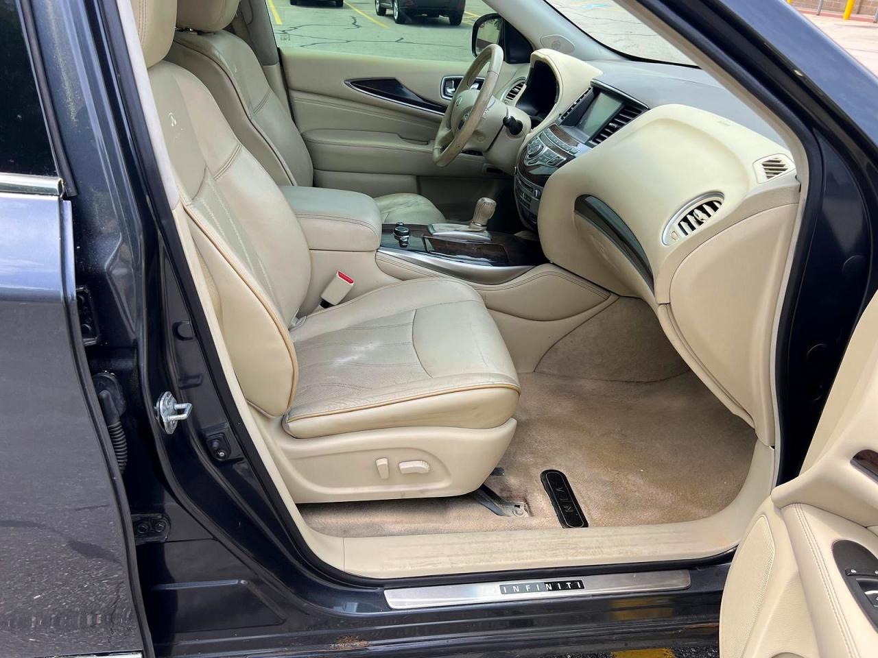 INFINITI Qx Base