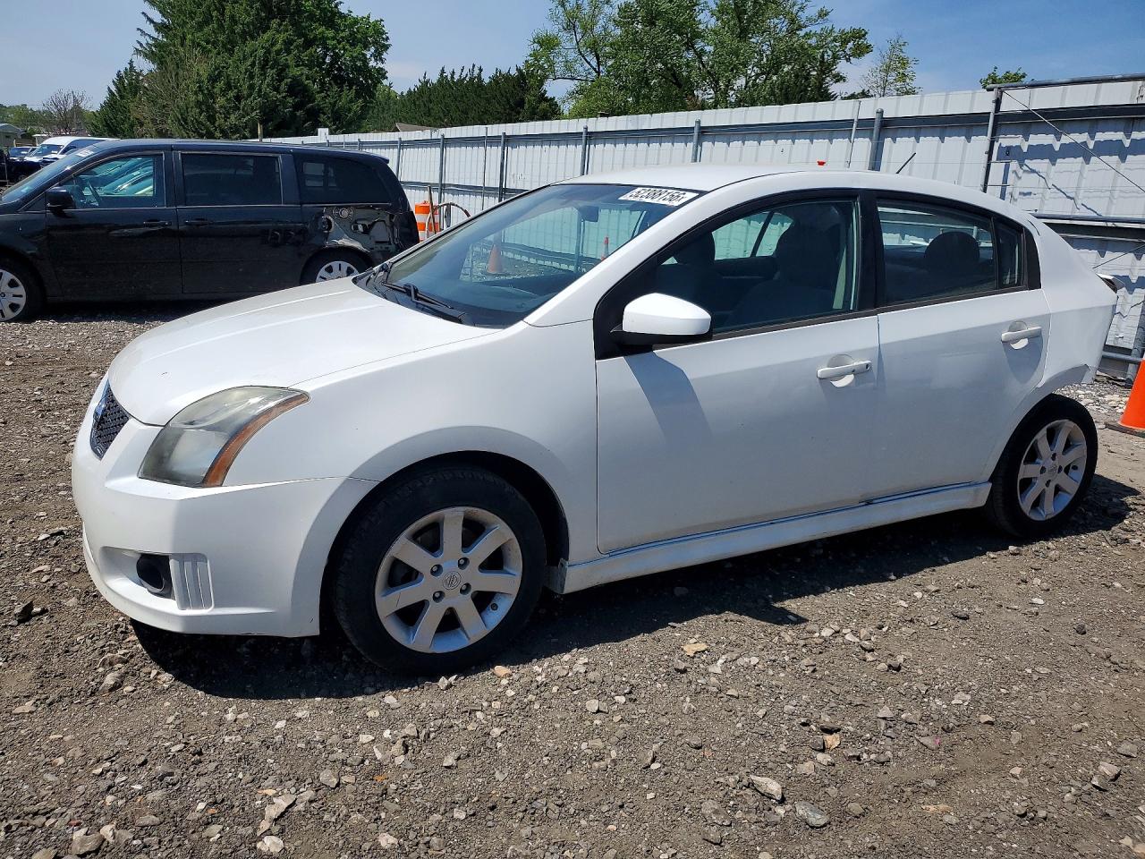 Salvage Nissan Sentra Image