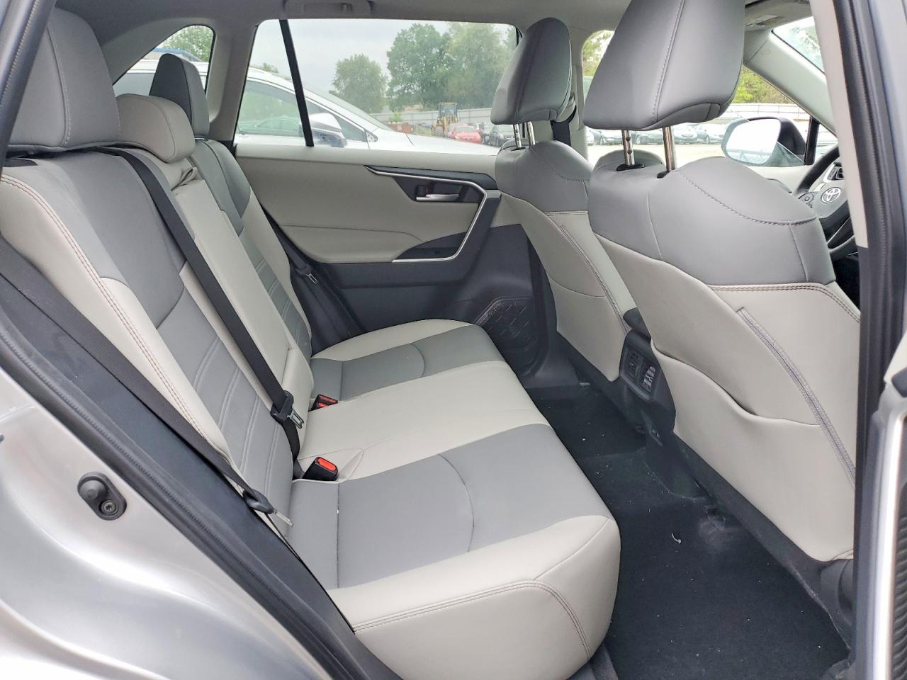 Toyota RAV4 Xle Premium