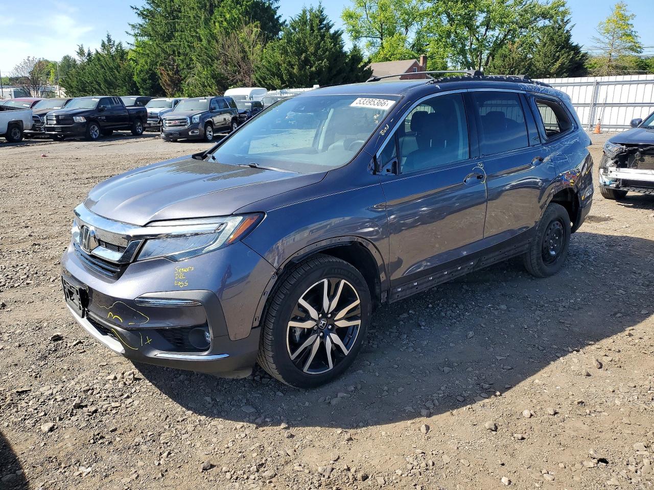 Salvage Honda Pilot Image