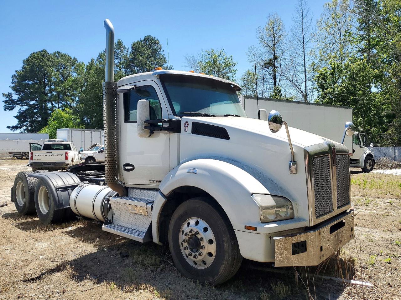Salvage Kenworth T880 Image