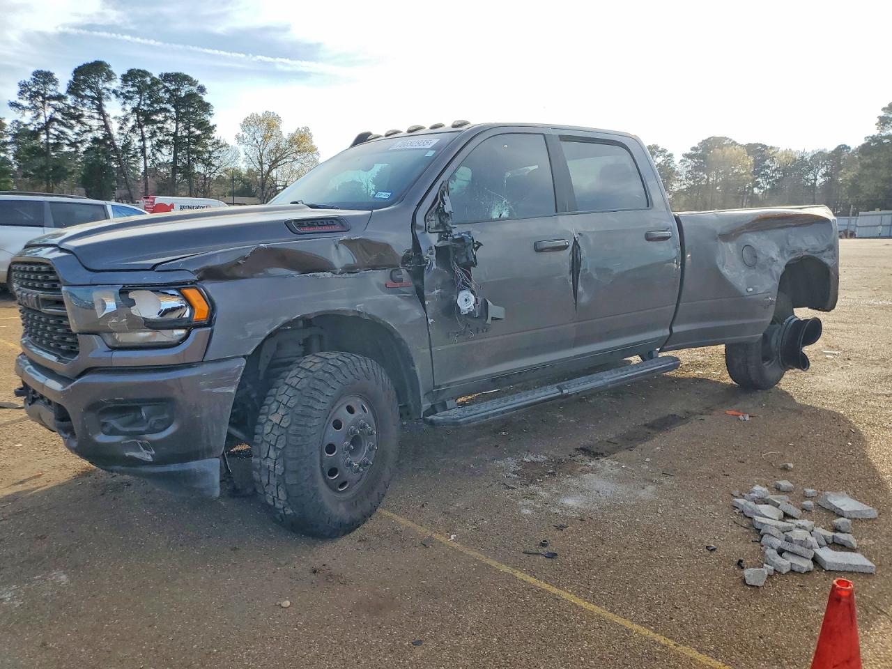 Salvage Ram 3500 Image