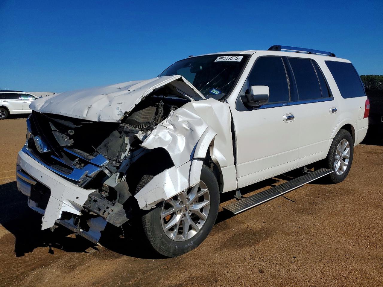 Salvage Ford Expedition Image