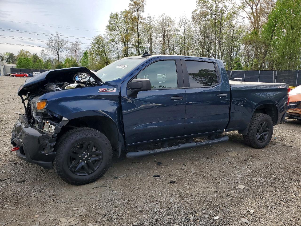 Salvage Chevrolet Silverado Image
