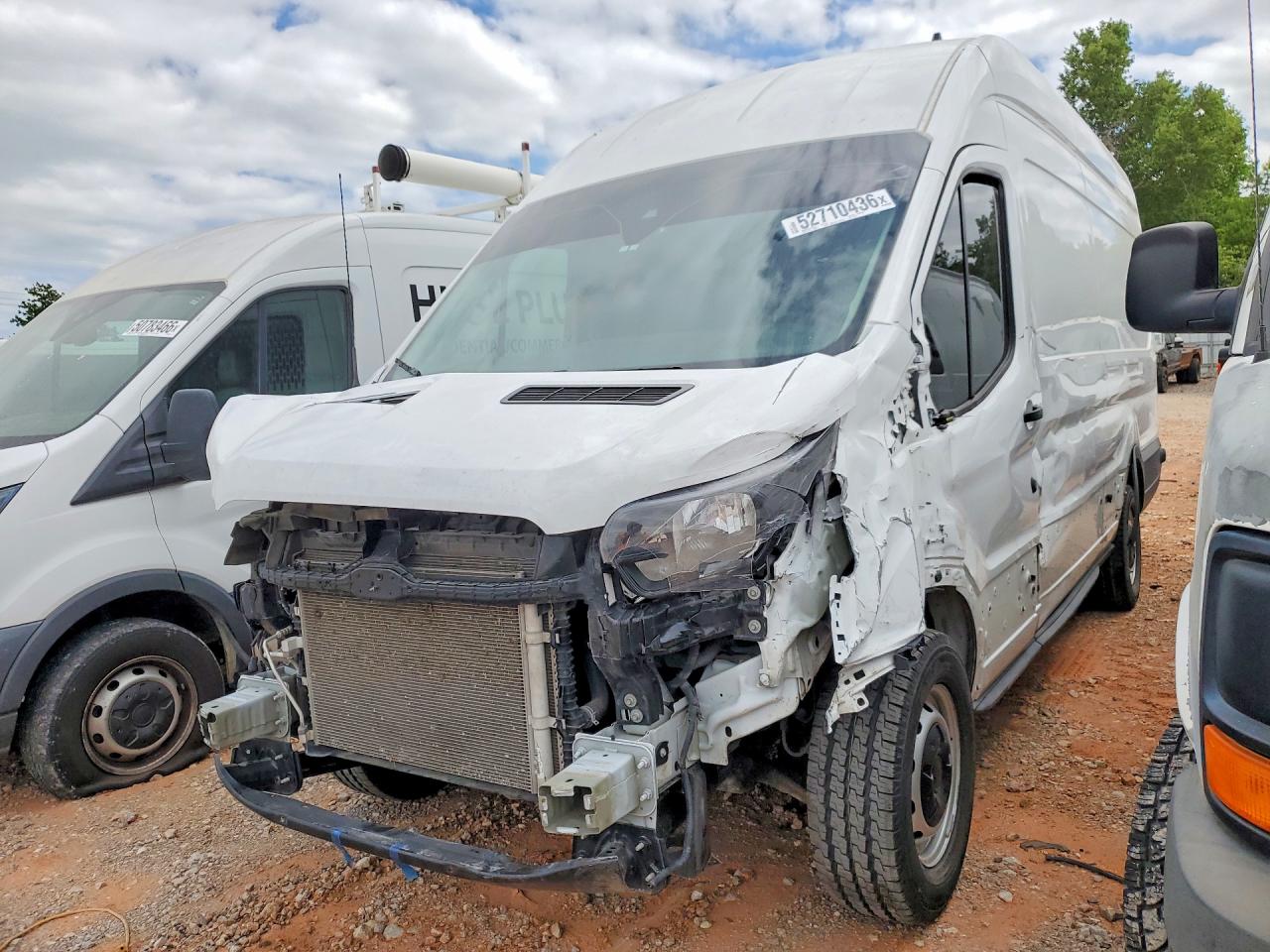 Salvage Ford Transit Image