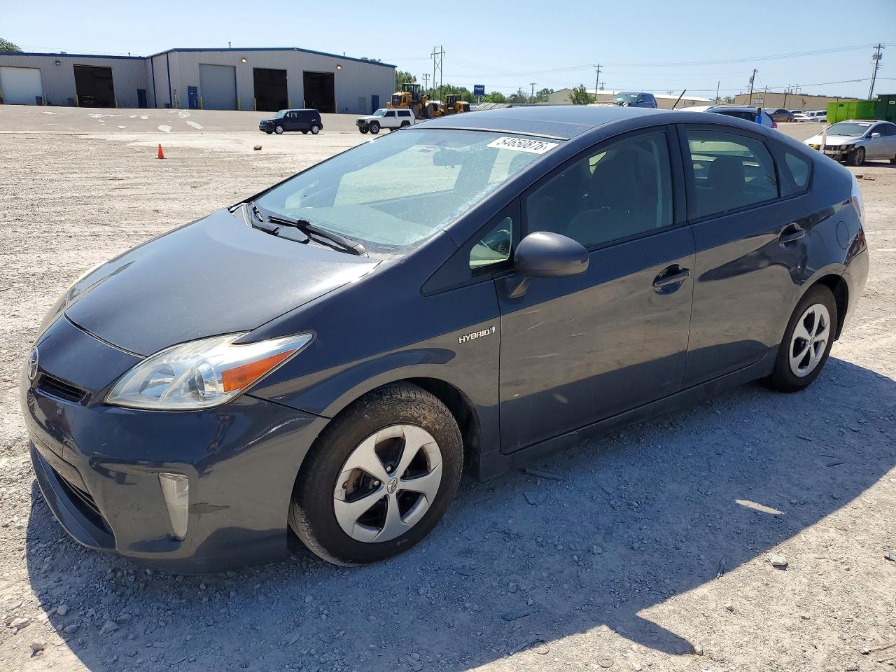 Salvage Toyota Prius Image