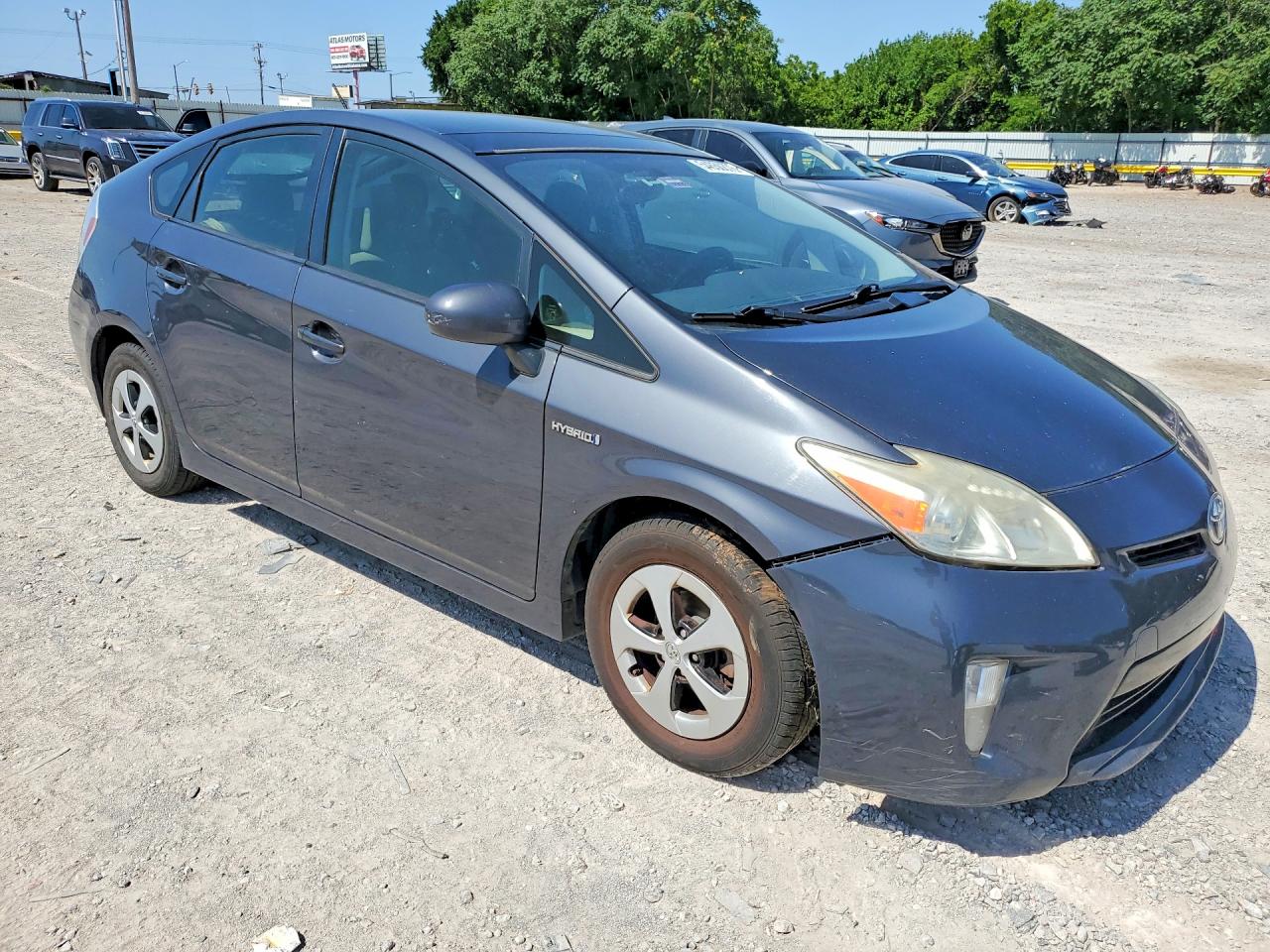 Toyota Prius Three