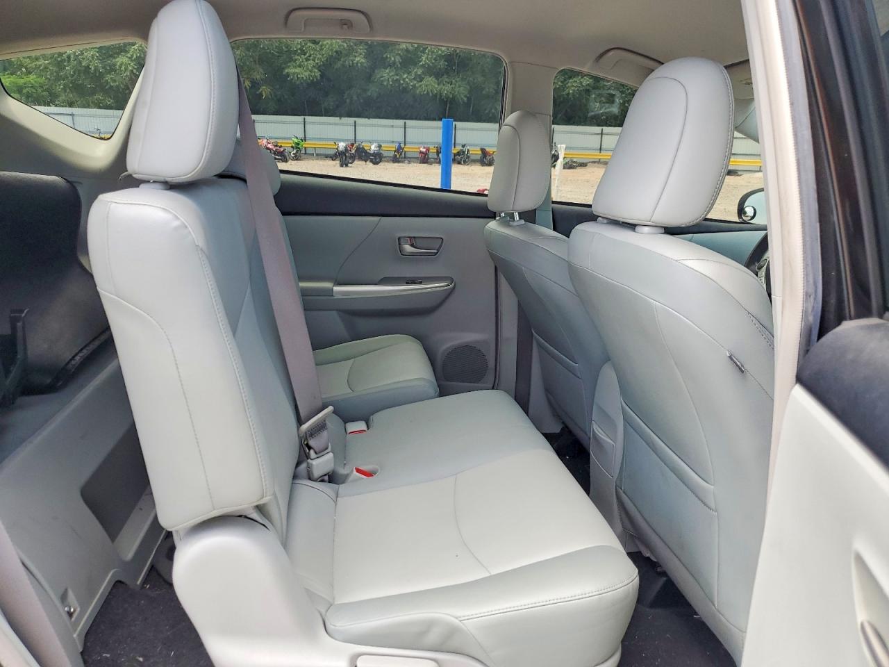 Toyota Prius Five