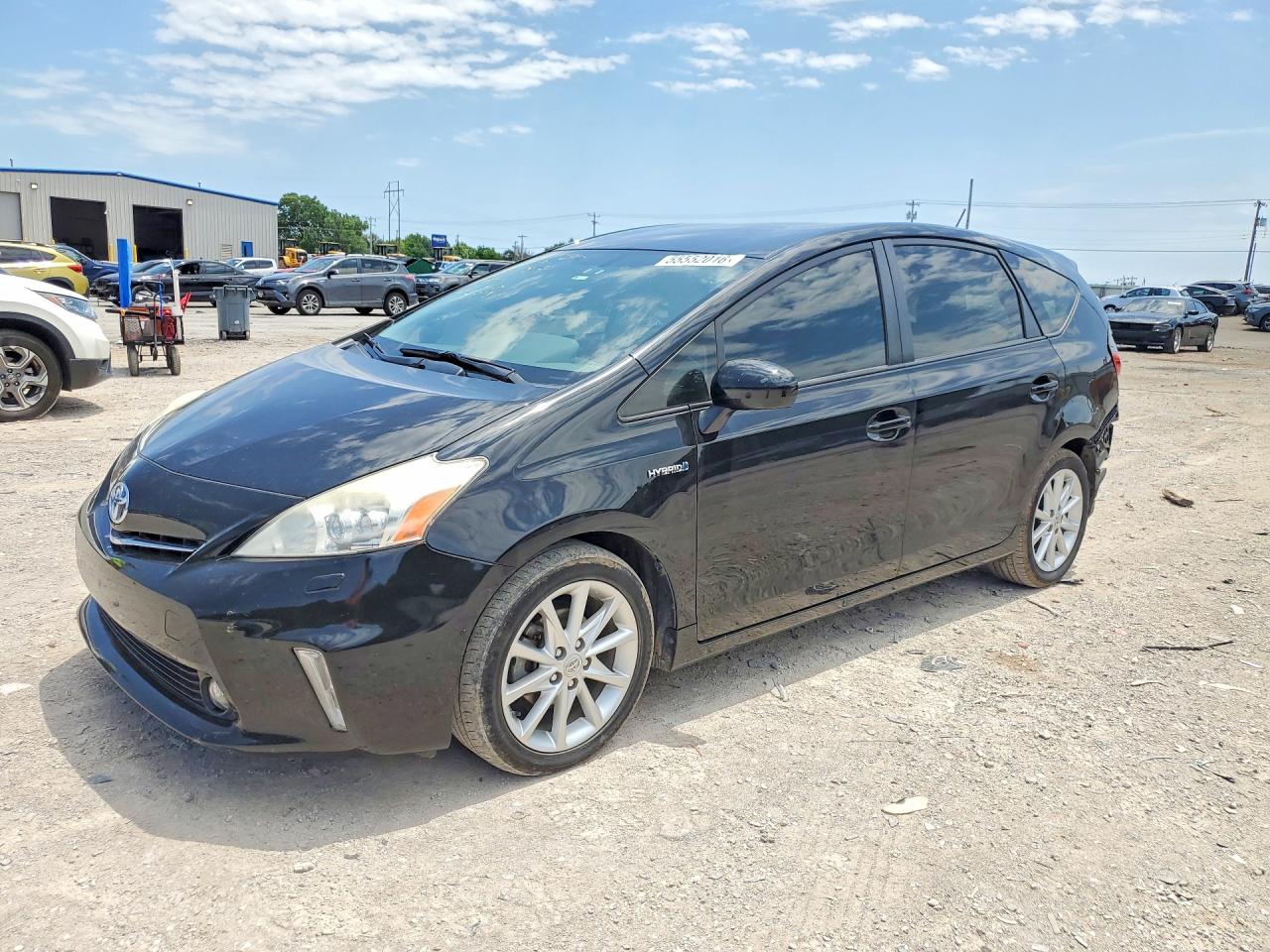 Salvage Toyota Prius Image