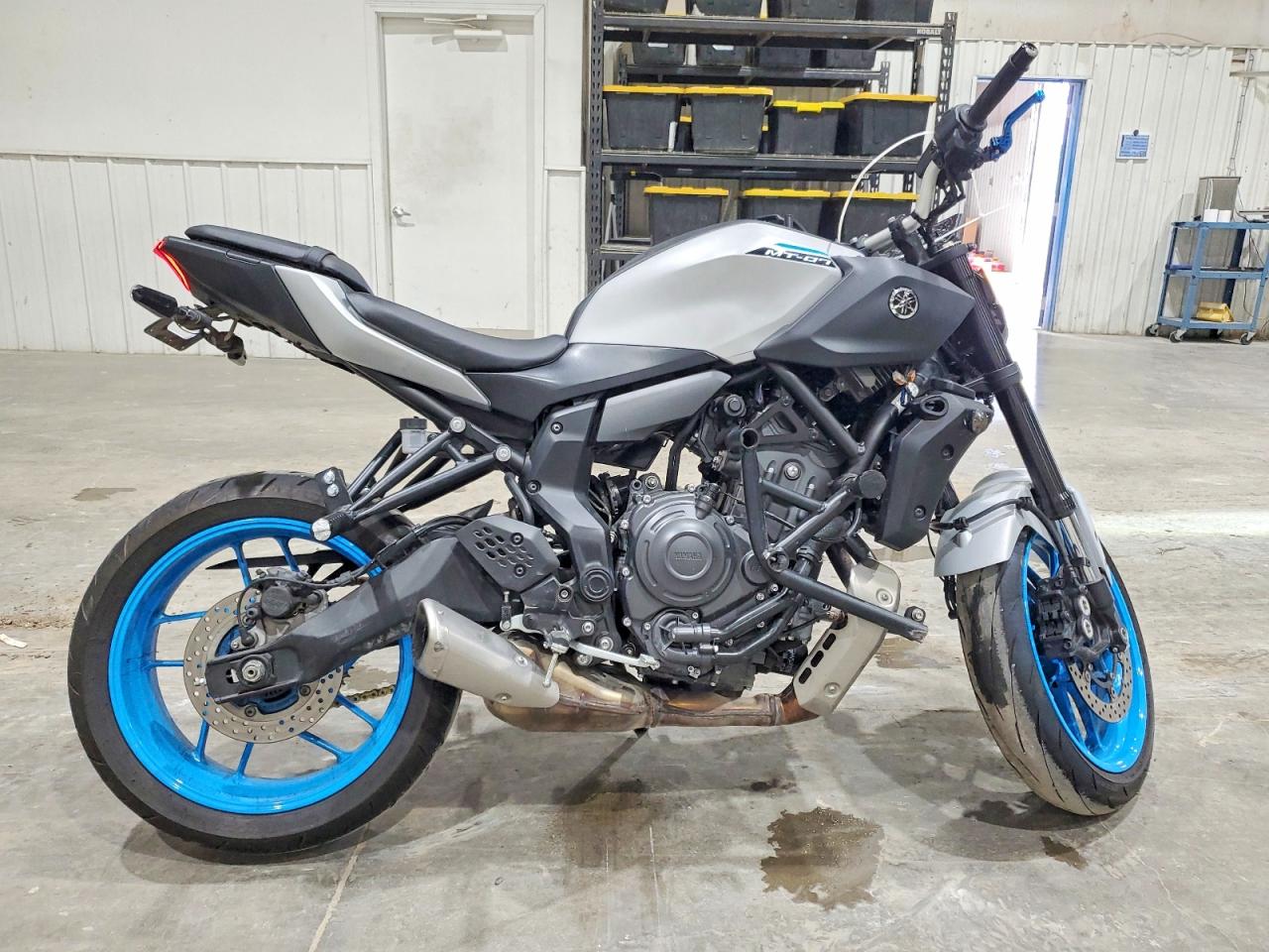 Salvage Yamaha Mtn690 Image