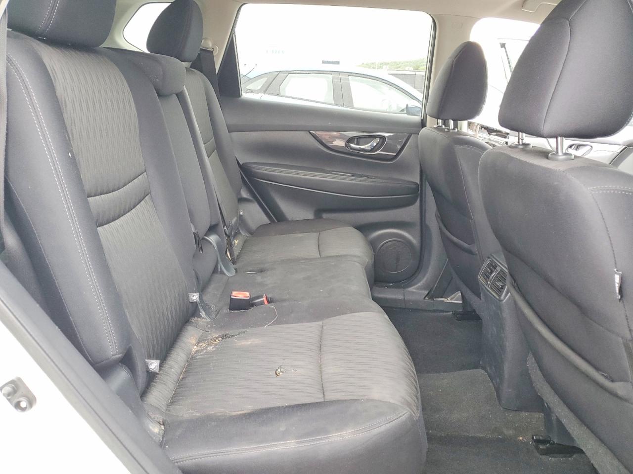 Nissan Rogue Sv