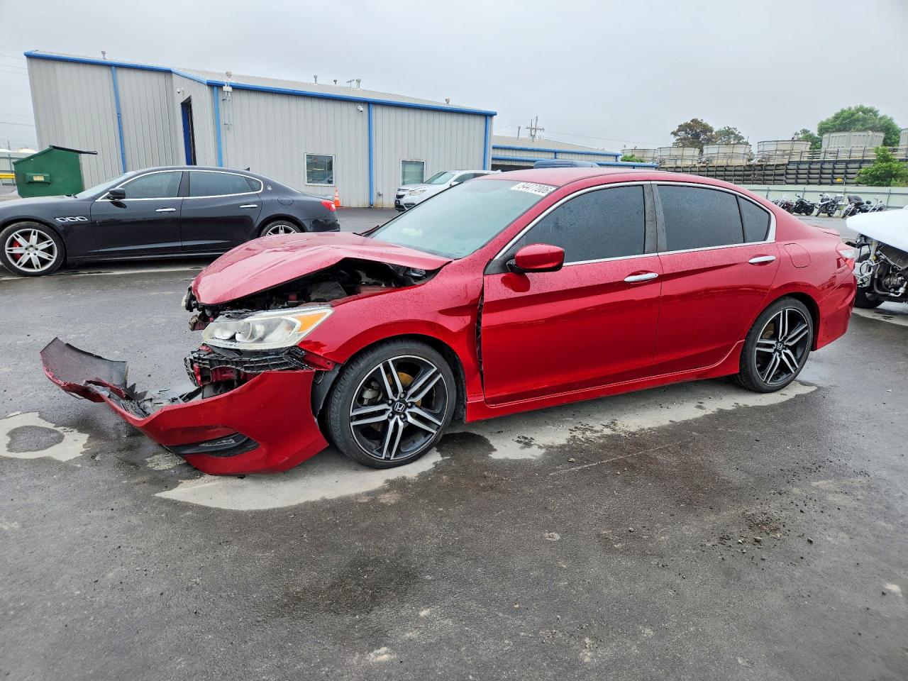 Salvage Honda Accord Image