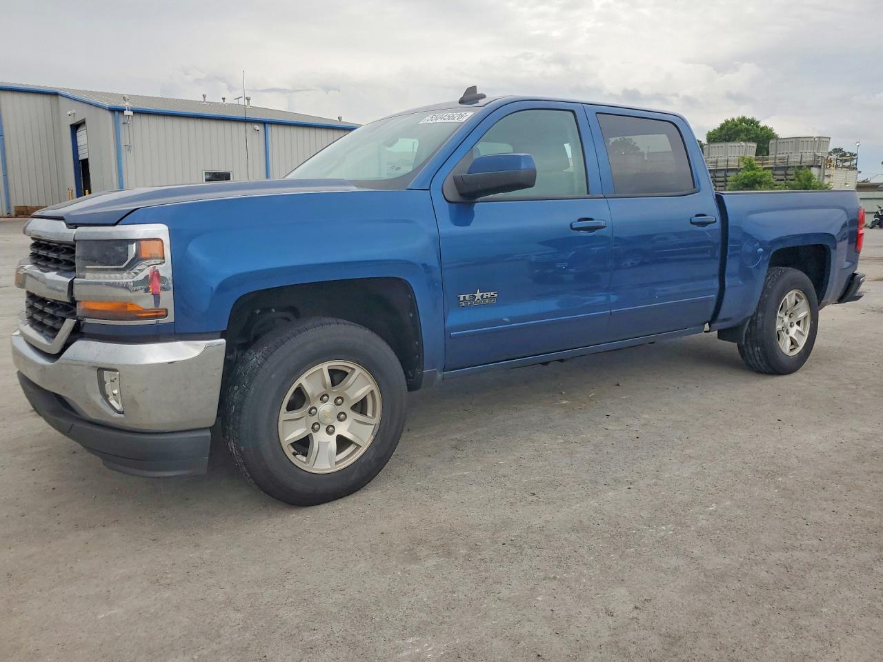 Salvage Chevrolet Silverado Image