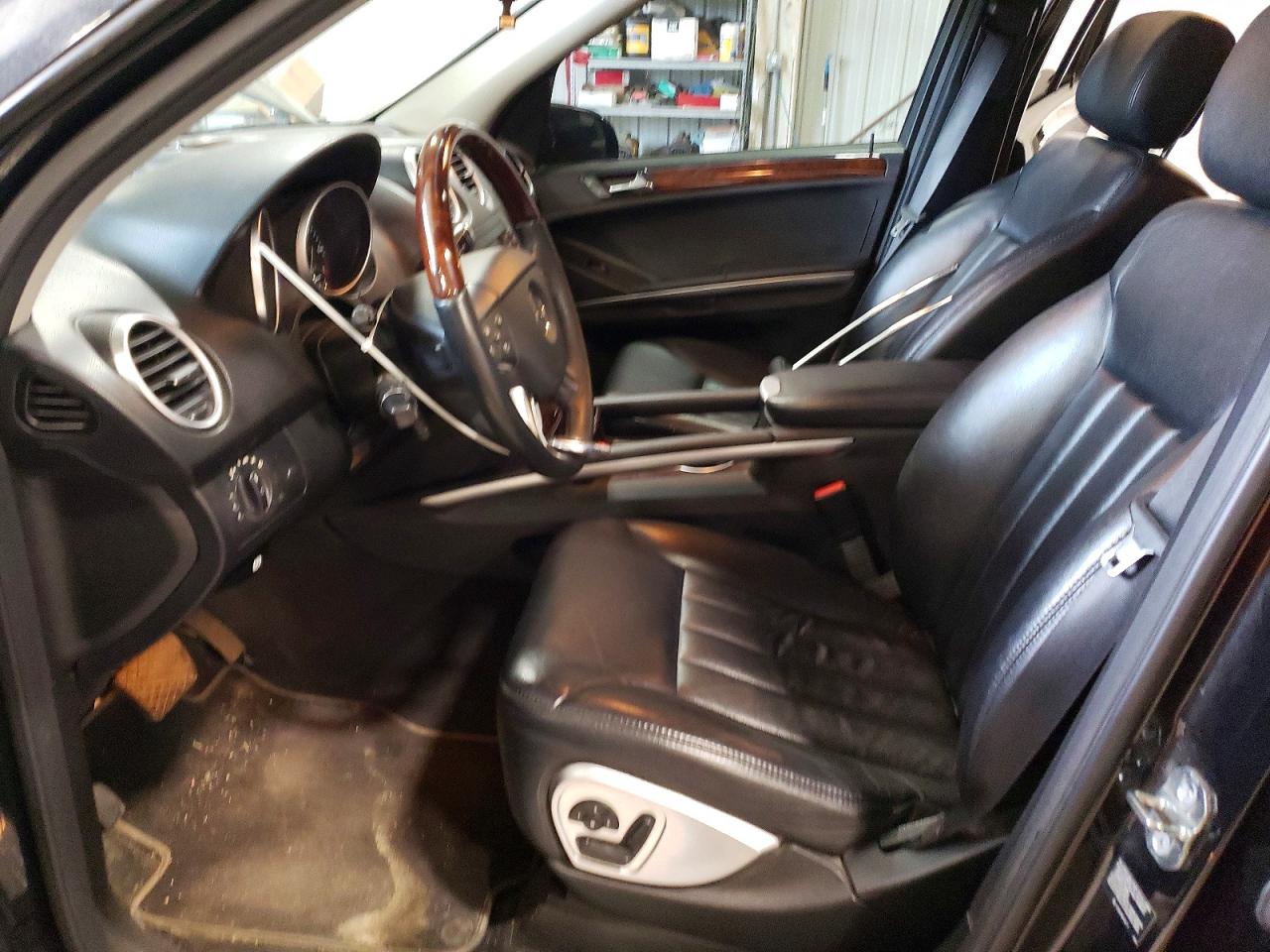 Mercedes-Benz M-Class 350
