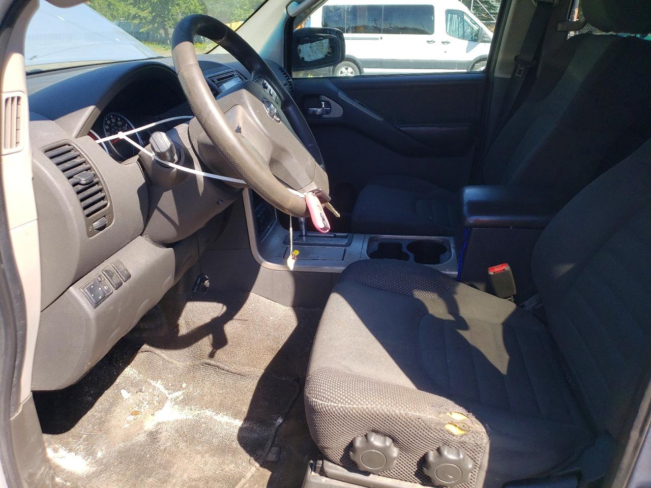 Nissan Pathfinder S