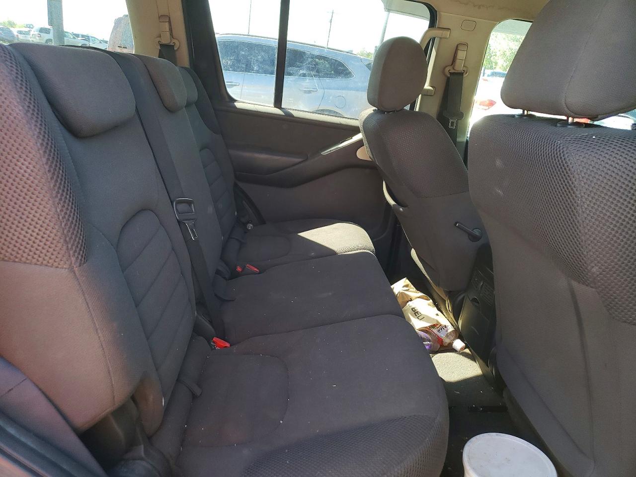 Nissan Pathfinder S
