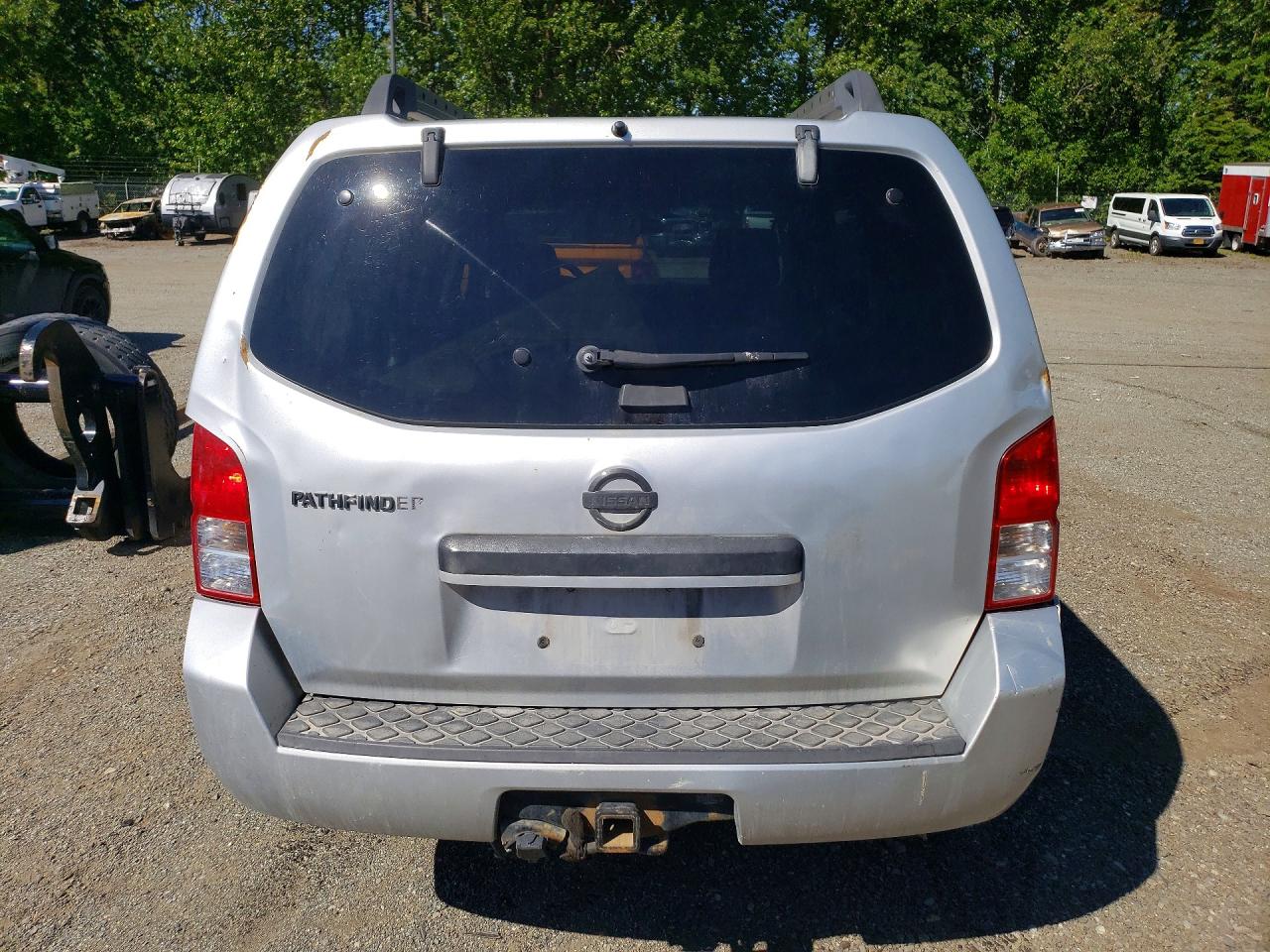 Nissan Pathfinder S