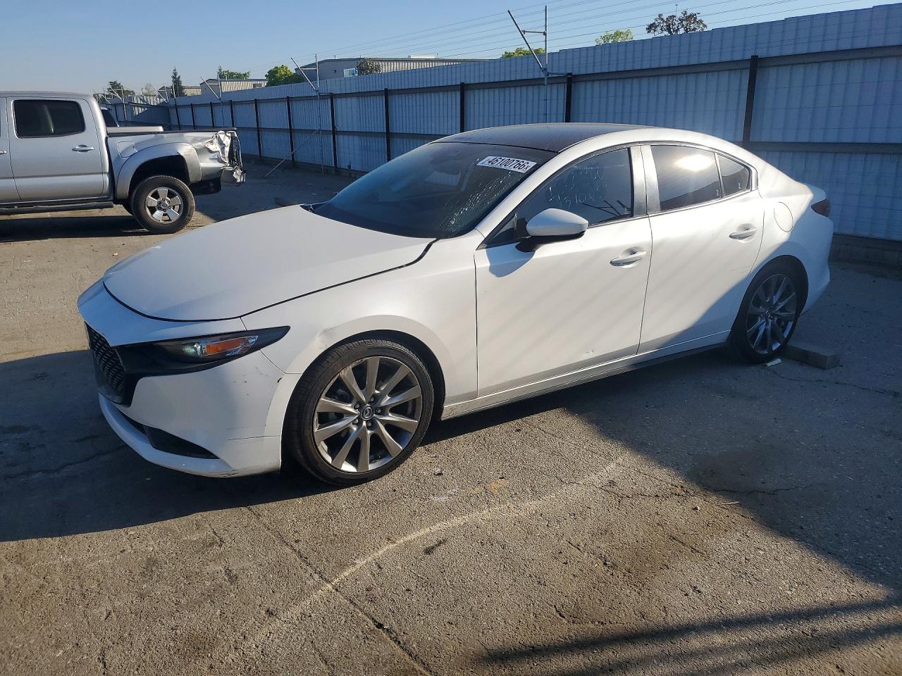 Salvage Mazda 3 Image