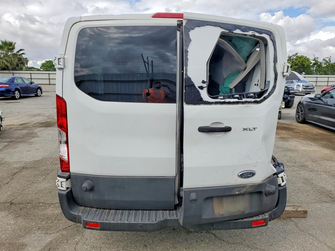 Ford Transit T-350