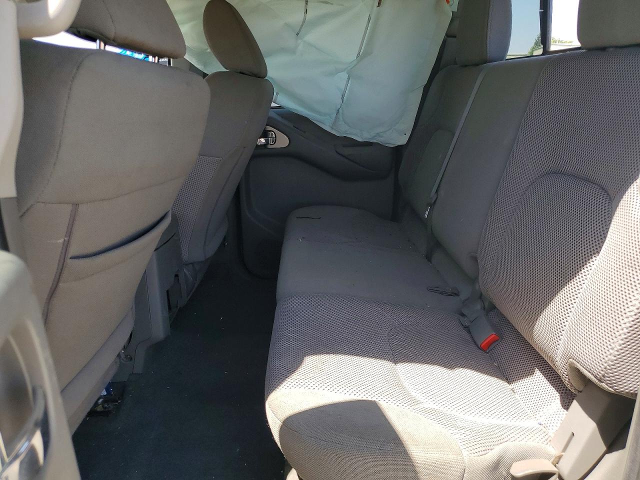 Nissan Frontier Sv