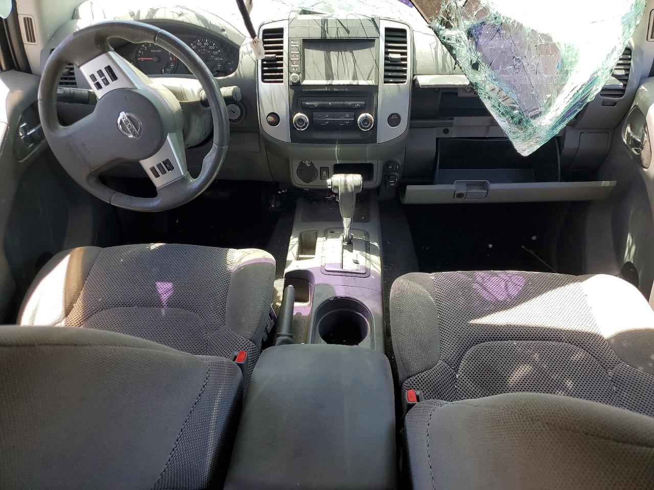 Nissan Frontier Sv
