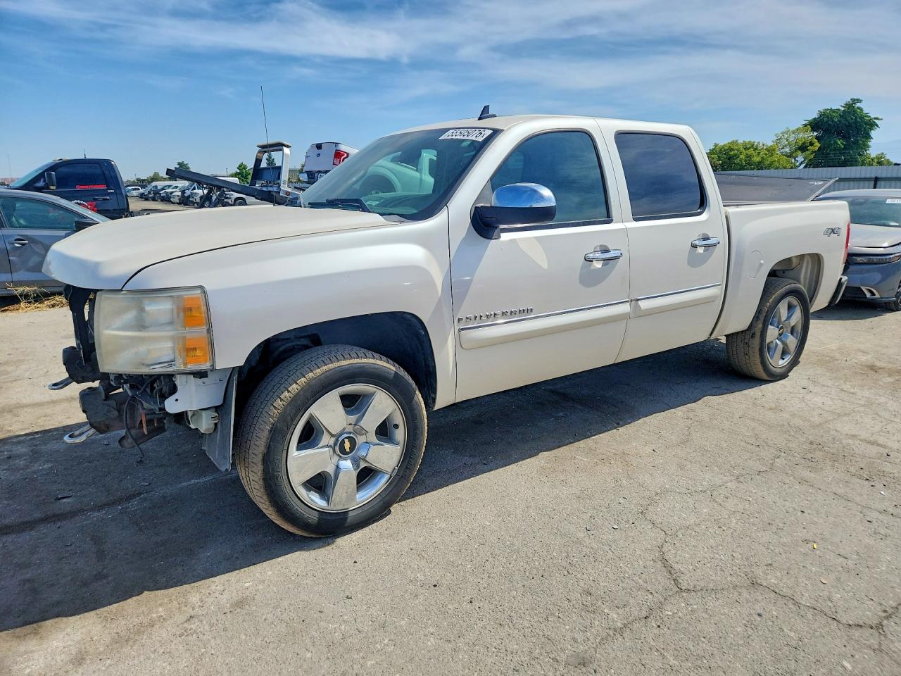 Salvage Chevrolet Silverado Image