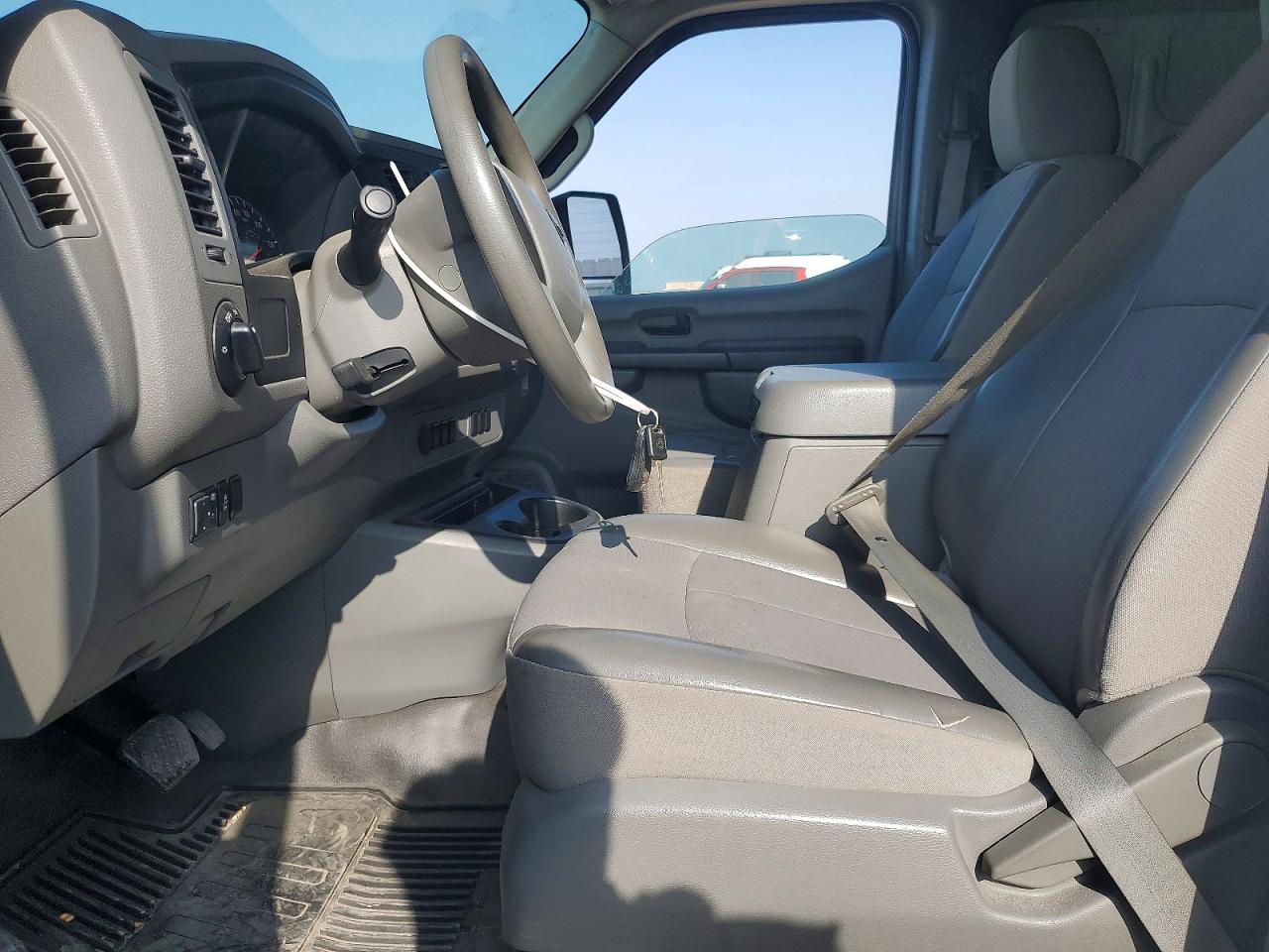 Nissan Nv 2500 Hd S