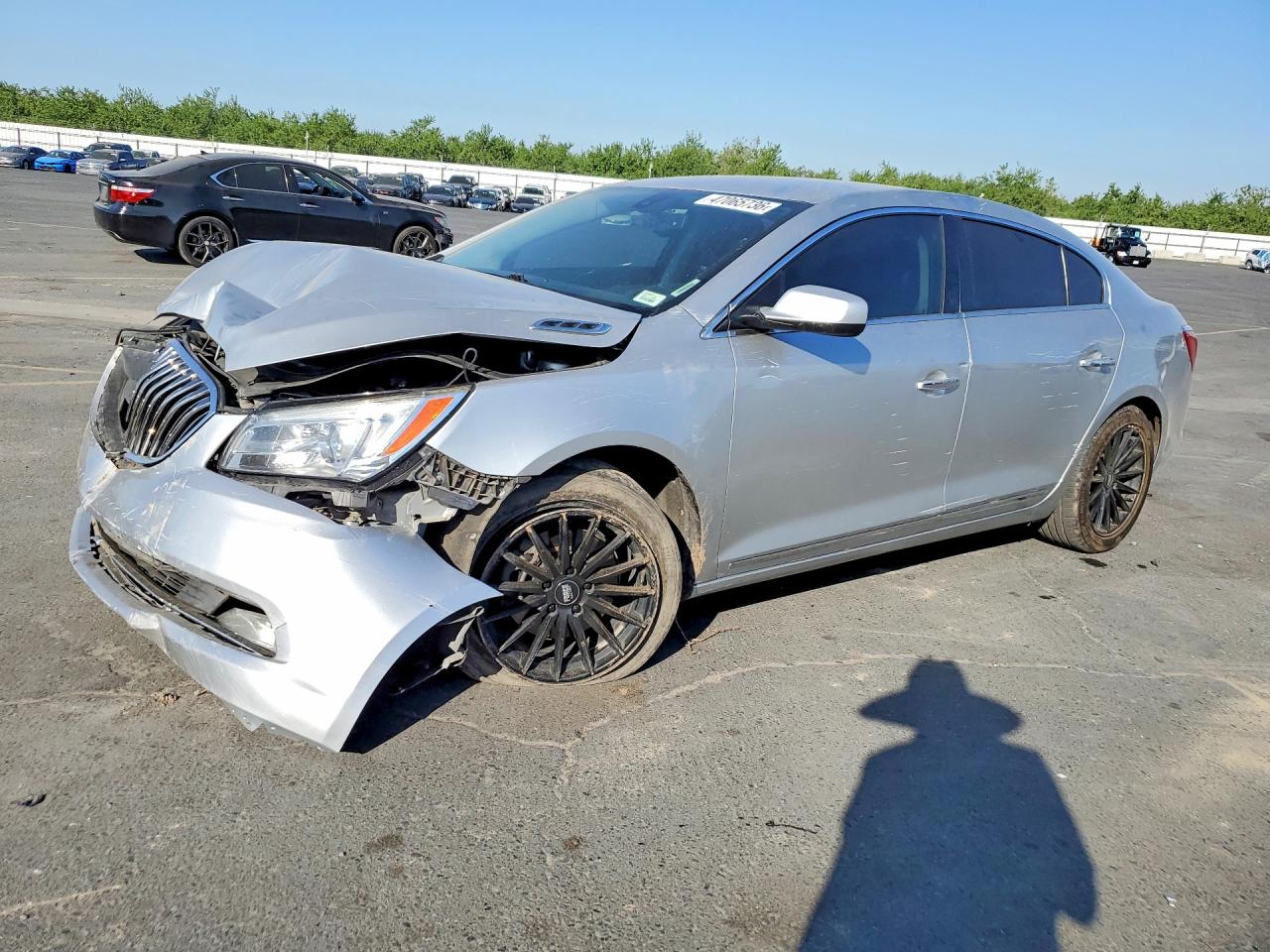 Salvage Buick LaCrosse Image