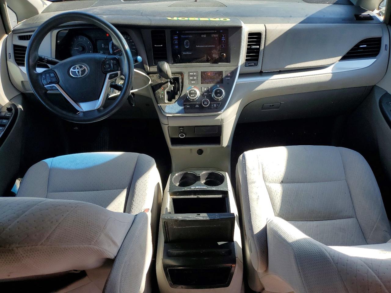 Toyota Sienna Le 8-passenger
