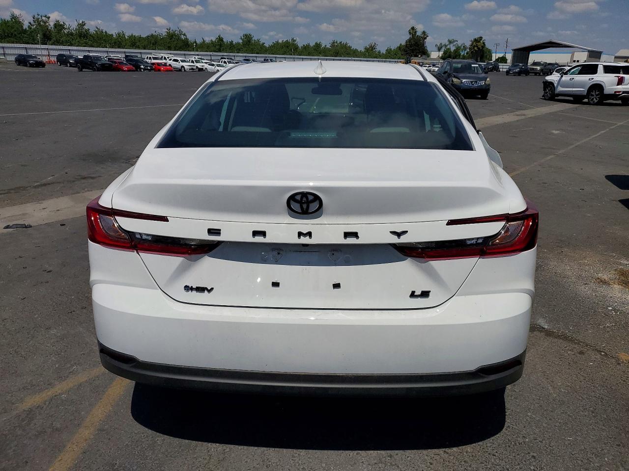 Toyota Camry Le