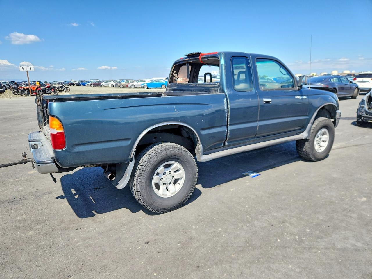 Toyota Tacoma Xtracab