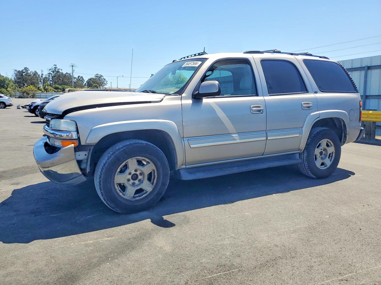 Salvage Chevrolet Tahoe Image