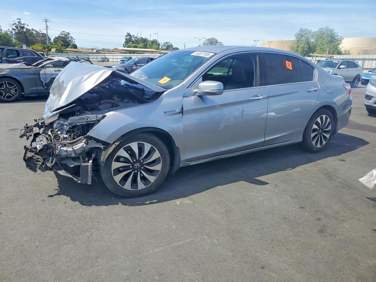 Salvage Honda Accord Image