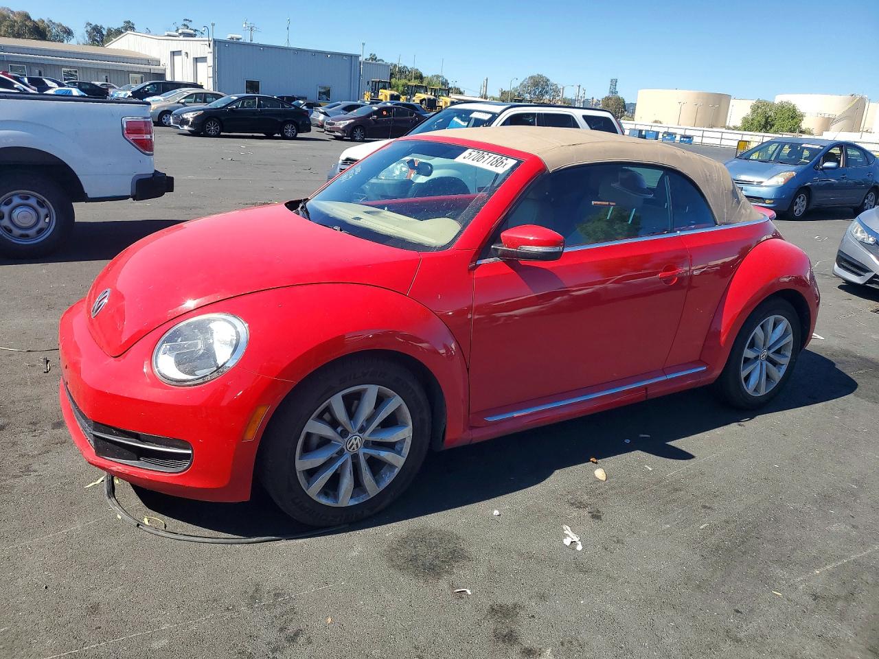 Salvage Volkswagen Beetle Image