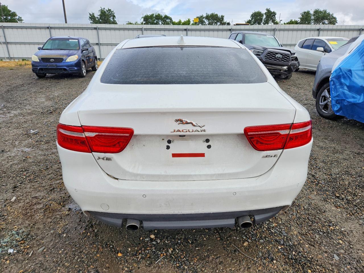 Jaguar XE Prestige